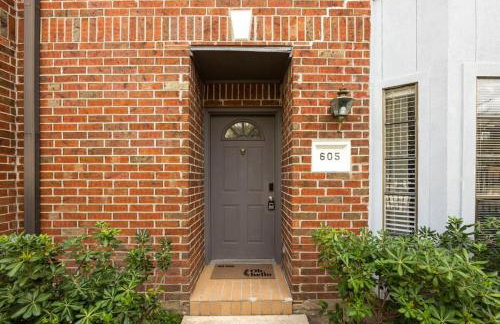 Modern Montrose Townhome Sleeps 10 Walk to Dining & Downtown - Foto 36