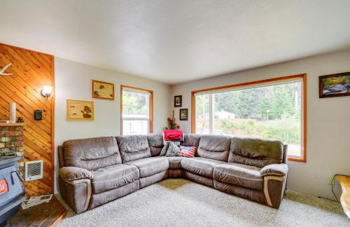 Cozy Washington Retreat with Deck, Walk to Beach! - Foto 5