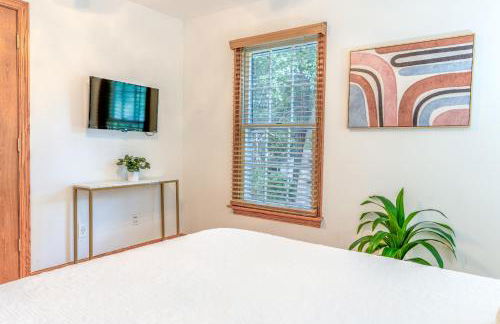 4 Beds ,King Bed, Tvs, Kids essentials, office, Grill, Crib, in Bond park ,PNC Arena - Foto 45