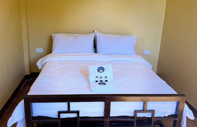 Natasha-Rey Beach Resort - Photo 6