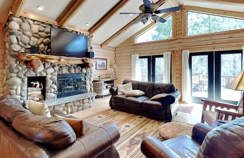 Double Eagle Manor by Ruidoso Vacation Rentals - Foto 2