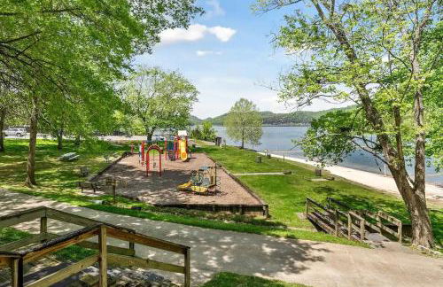 CHLChateau-Walkable to Hurricane Marina - Photo 29