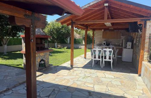 Nadya Holiday Home - Photo 32