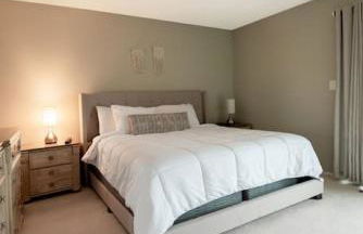 Serene Duplex Lakefront Retreat: sleeps up to 20 - Foto 7