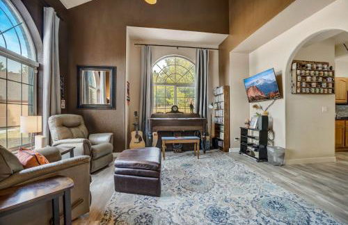 Monument Gym Trails & Lake Dog Friendly Hot Tub - Foto 14