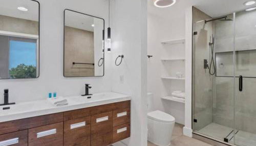 Luxury 1260sq ft 2 Bd 2BTH in DT - Foto 4