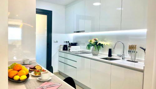 Sunset Cliffs Luxury Apartment Benidorm - Foto 4, stove, toaster, minibar