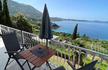 Dom Lovrenko - Foto 1