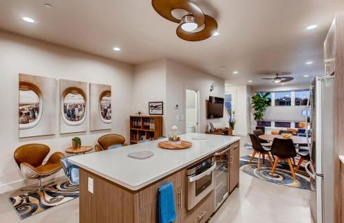 Elegant Townhome Near Old Town, Breweries and River! - Foto 20