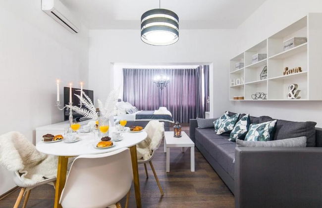 Charming Villa With Outdoor Pool, Bbq, and Sun Deck in Tranquil Kaštela Area - Foto 17