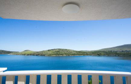 Vila Visnjic - Foto 1