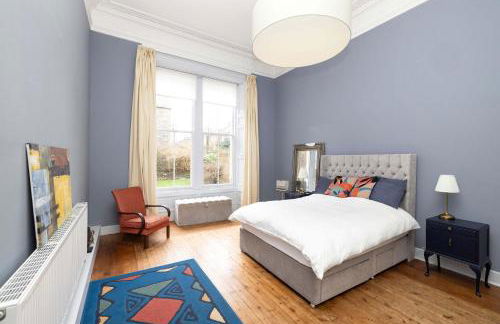 JOIVY Spacious 2-Bedroom Ground Floor Flat - Foto 8