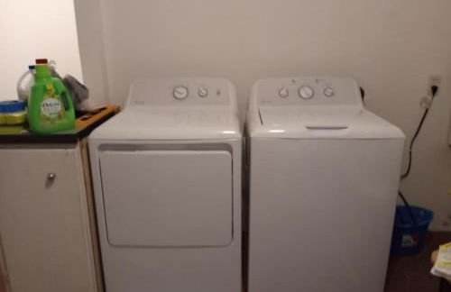 House near down town and fairgrounds - Foto 21