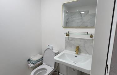 Paris Eiffel Tower et Disney apartments, parkings gratuits et sécurisés, 10 minutes métro to Paris - Foto 62