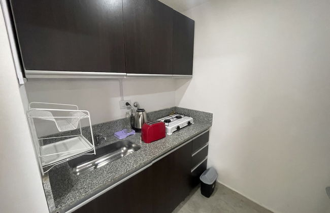 Modern Studio With Open Views, Pool, and 24-hour Security - Foto 13