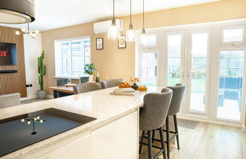 High-Spec Home, Office, SkyTV - for Families, Relocators & Contractors - Foto 25