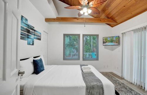 Tropical Oasis 2BR House w Pool - Foto 12