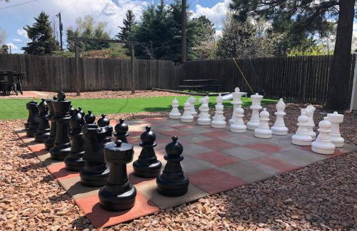 Turquoise Twin ★Vacation COS★3 King Beds★Near AFA - Foto 32