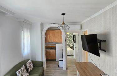 Charming Apartment with Terrace Beach and Sun - Photo 17