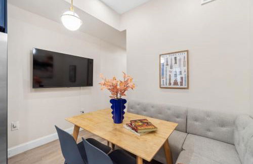 Holiday Home Brownstone City Stay 5BEDS, Private Dual Units - Foto 30