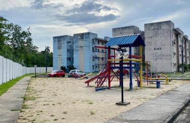 Cond no Tarumã próx Aeroporto - Foto 13