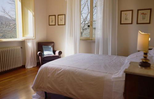 Villa panoramica con Jacuzzi privata tra Firenze & Lucca ,3 camere, 4 bagni - Foto 11