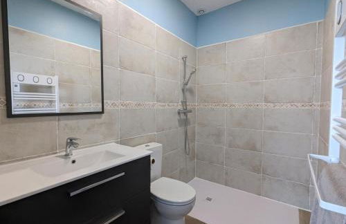 Maison spacieuse avec piscine privée, climatisation, Wi-Fi, animaux acceptés et parking - FR-1-653-268 - Foto 20