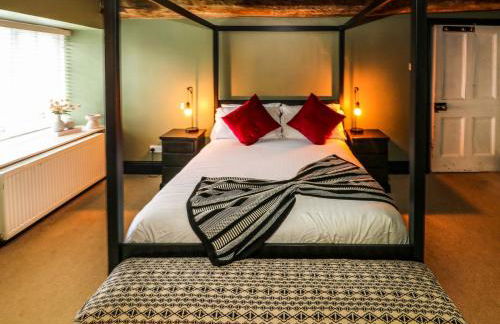 Norchard Farm House - Photo 22