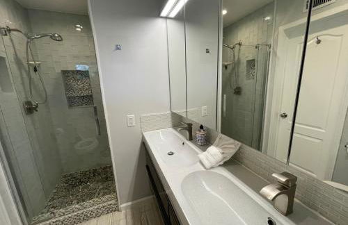 Cheerful, Beautifully Remodeled, Modern, Comfortable Home - Foto 9