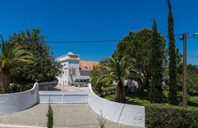 Holiday Home at Portimao With Fenced Garden - Photo 25