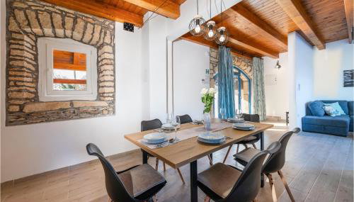 Awesome Home In Brscici With Wifi - Foto 5