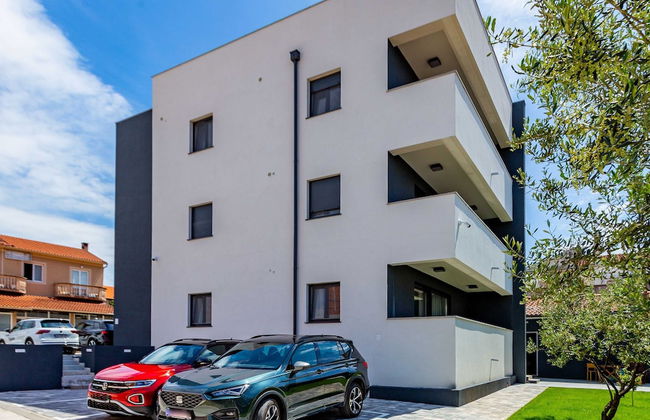 Exquisite Prestige Luxury Apartments With Shared Pool - Photo 68