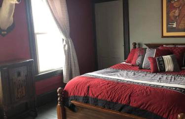 Poe Themed Home Close to Beaches and DE Turf - Foto 15