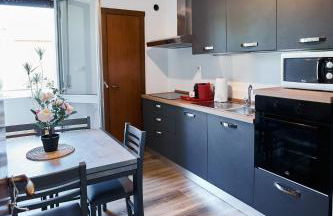 Edith's house just 850 meters from the beach, 2 bedrooms, 6 beds, air conditioning, private outdoor area - Foto 8