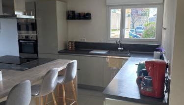 Appartement Boileau - Foto 3, stove, dishwasher