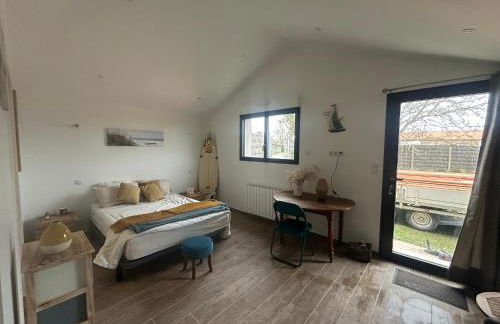 Charmante Maison Rénovée Proche Plage et Forêt avec Jardin - FR-1-652-57 - Foto 20