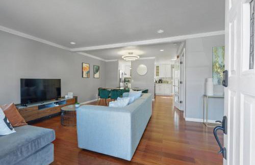 @ Marbella Lane - Buckingham Place Laundry + P - Photo 15