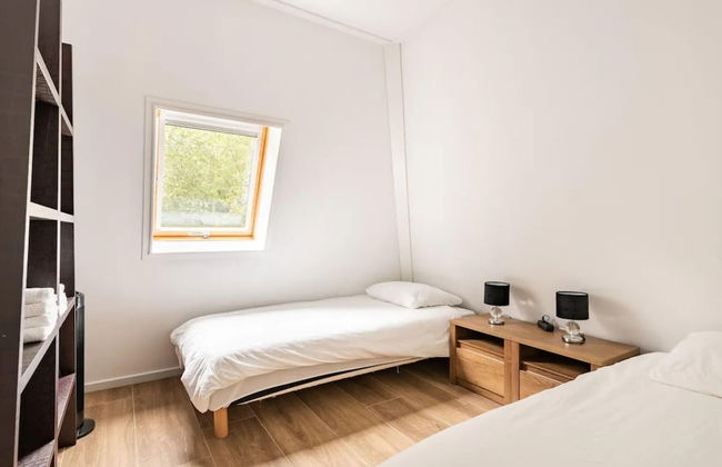 Charming Holiday Home in Poortugaal With Garden - Foto 9