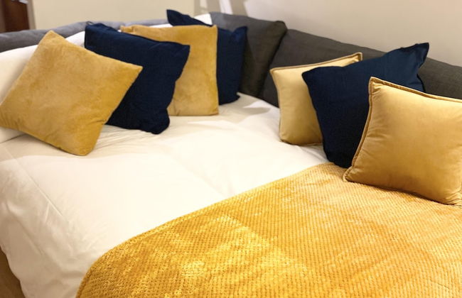 Captivating 1bed Citycentre Apartment With Parking - Photo 3