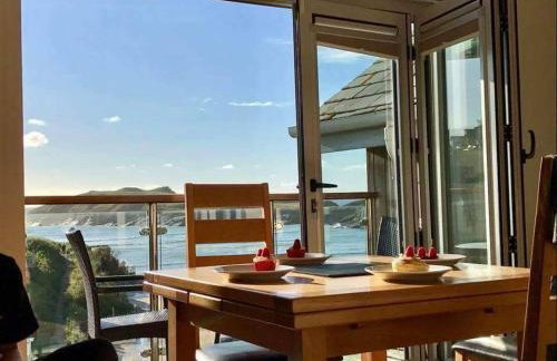 Porth Sands Beachfront Apartment - Foto 1