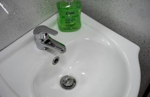 Stylish Central Nottingham Studio Sleeps 2 Ensuite - Foto 9