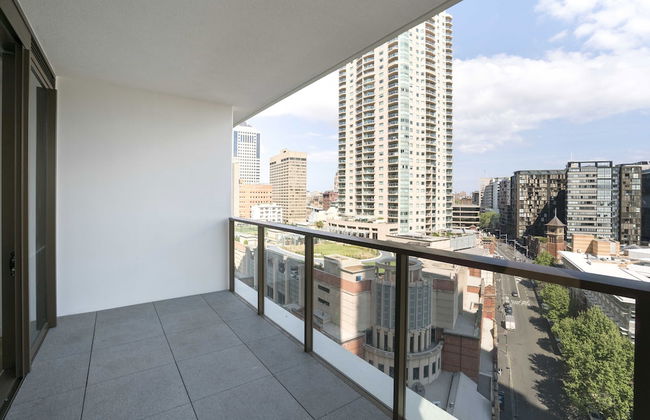 Modern Apartment in Darling Harbour - Photo 9