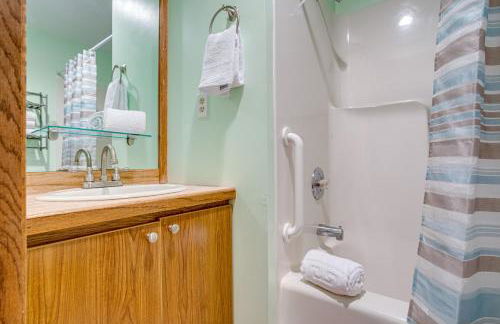 Marina Views! Watch the Boats! Walk to Everything! Unit 3 - Foto 8