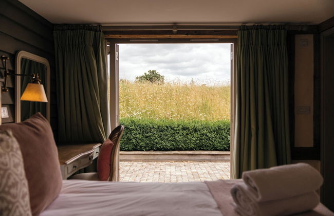 Retreat East - Photo 49