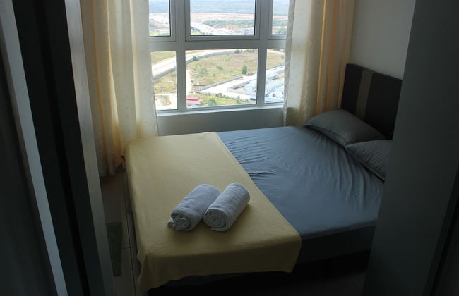 City Living with Panoramic Sea Views at Danga Bay - Foto 5