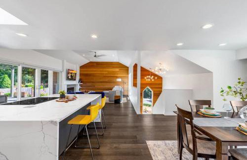 Modern and Relaxing Lake Sammamish View House - Foto 8