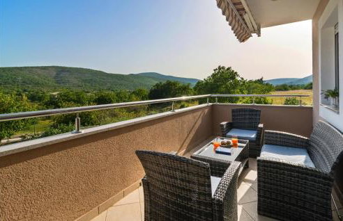 Three-Bedroom Holiday Home In Brstanovo - Foto 17