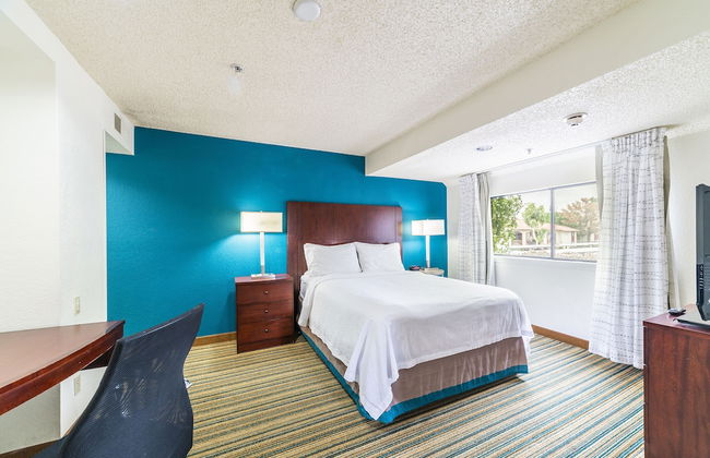 Metro Phoenix Extended Stay - Foto 54