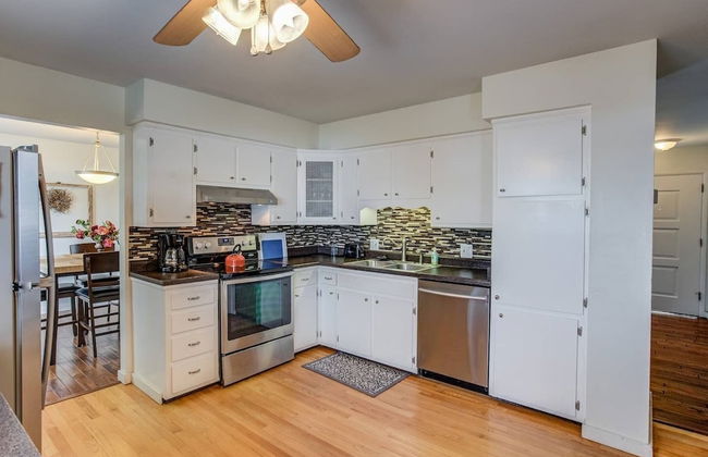 Palmer Park Trails & Space 4 Bdrm Cntrl Location - Foto 1