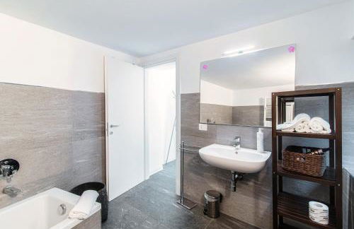 Torno Lumina - Secluded Garden Retreat - Lake View - Foto 32